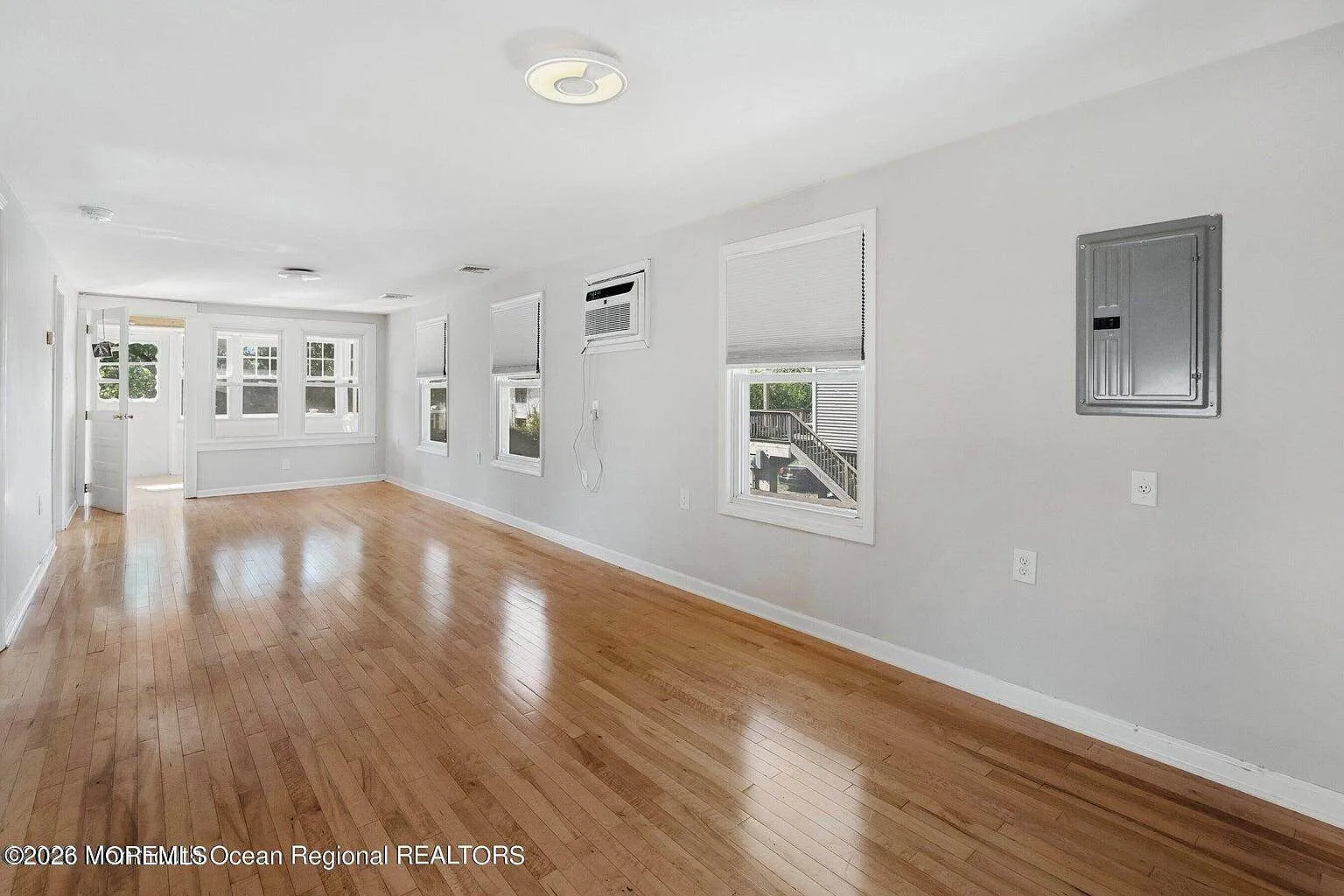2 bed, $2,950 — Photo 3