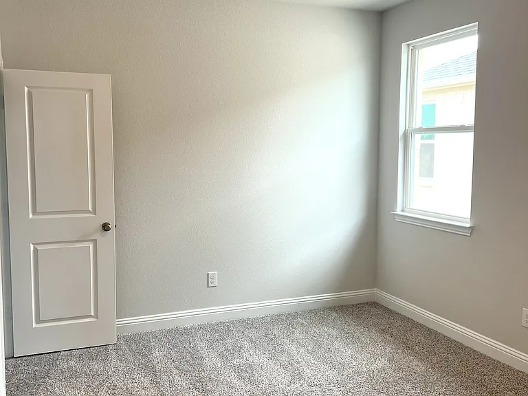 3010 Camilli Cv — Photo 12