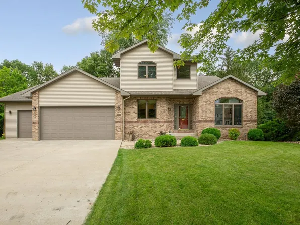 2260 Aspen Ln, North Mankato, MN 56003