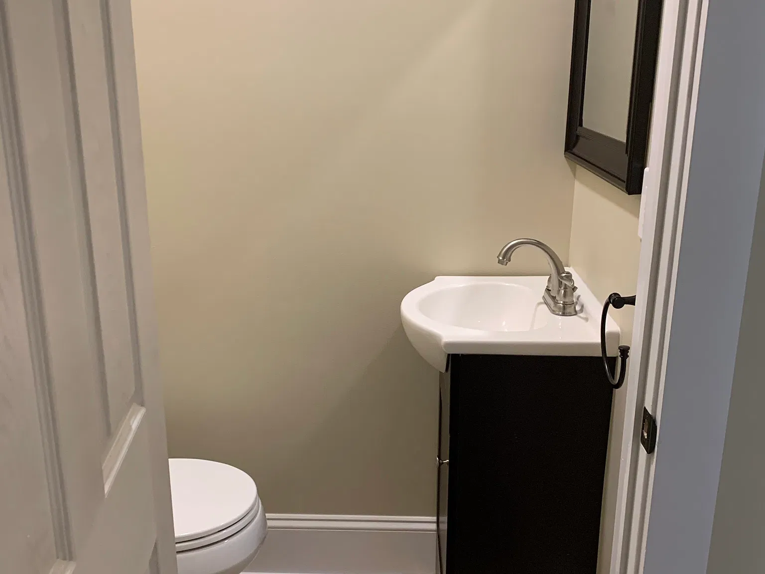 4 bed, 1.5 bath, $2,400 — Photo 3