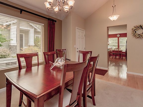 4th image of 5909 Panorama Dr SE APT 16-104