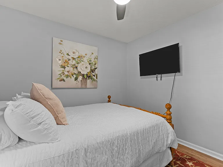 2321 Sierra Dr — Photo 17