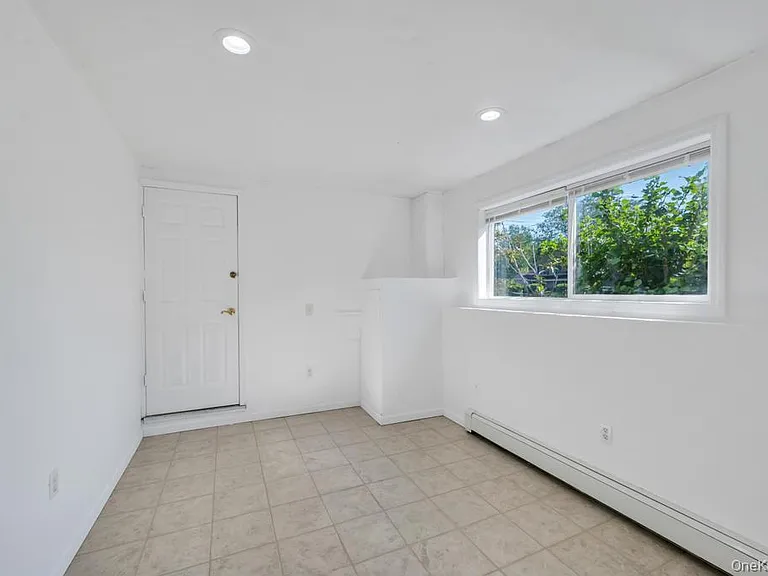20 Handsome Ave — Photo 9