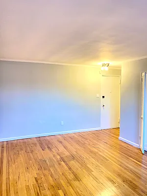 Rented by Chana Ofek, LREB | media 12