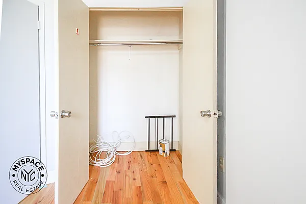 Rented by MySpaceNYC | media 2