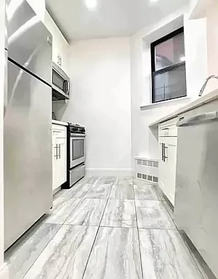 Rented by EastMount Realty LLC | media 2