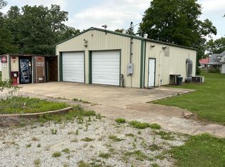 27 N Main St, Biggers, AR 72413