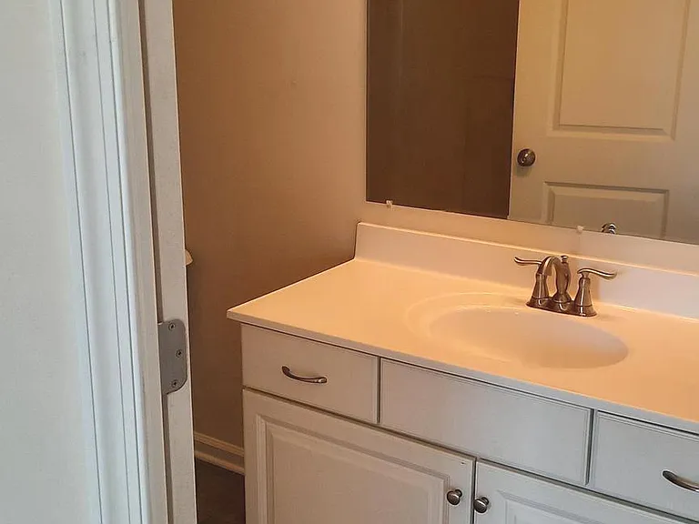921 Admirals Quay Dr — Photo 9