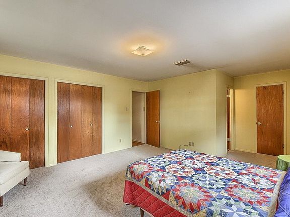 4th image of 4215 Monaco Dr