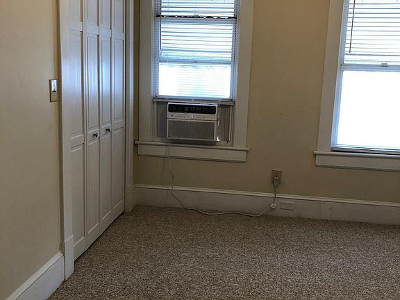 4th image of 623 Highland Ave SE #B