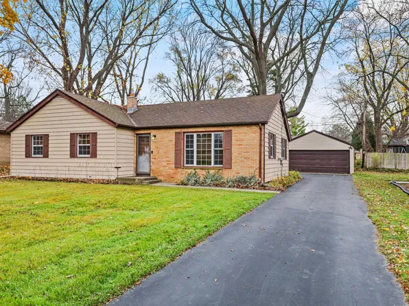 4513 West Dunwood ROAD, Brown Deer, WI 53223