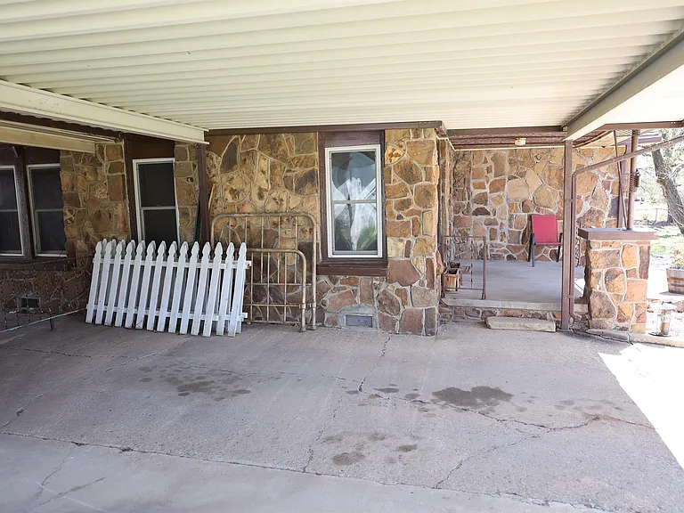 525 E Jackson Ave — Photo 11