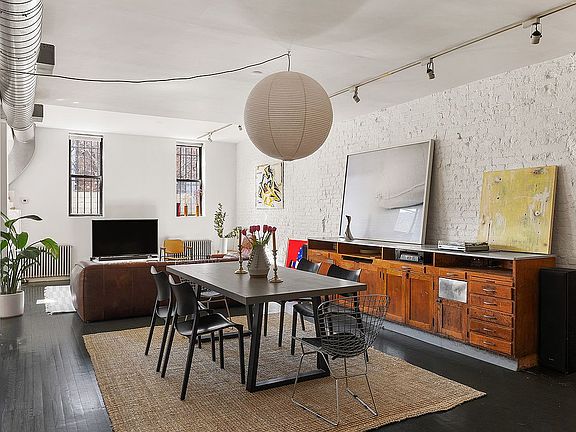 3rd image of 100 Lexington Ave APT 1R