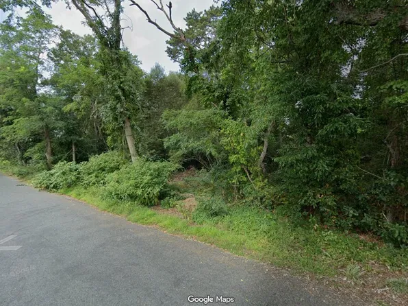 3 Lakeside Terrace, Harwich, MA 02645
