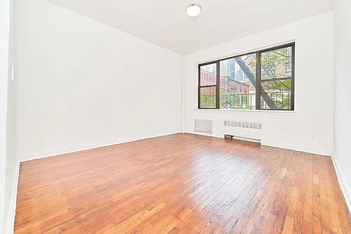 400 W 45th St #5E Photo 1