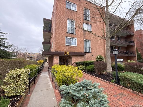 30 Barstow Rd #Ll4