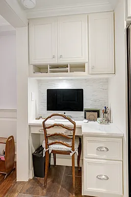 Sold by Compass | media 8