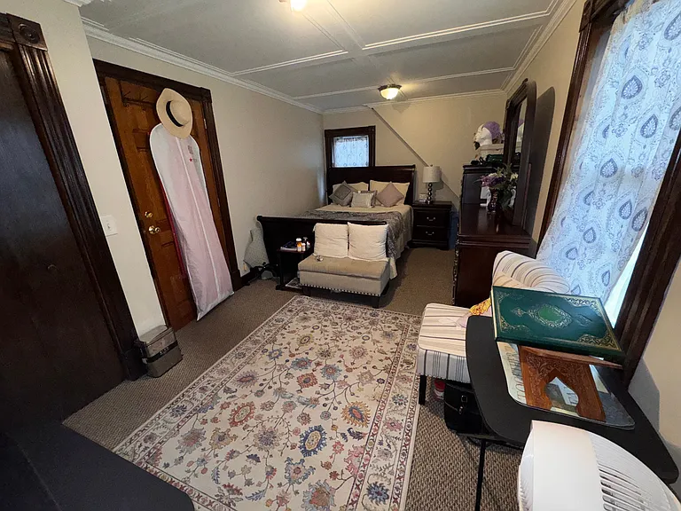 154 Tolman St #4 — Photo 7