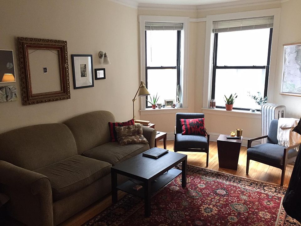 1st image of 5521 S Everett Ave APT 1S