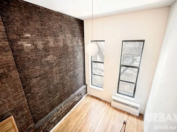 35 Grove Street image 8 of 10