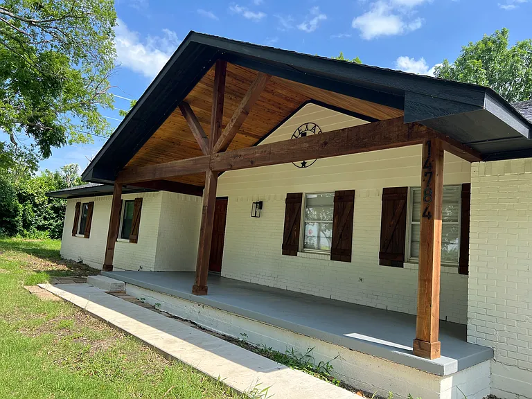 14784 FM 121 — Photo 4