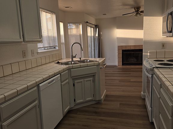 5th image of 1717 Charlottesville Ln