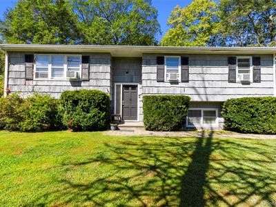 137 Dahlia Drive, Mahopac, NY, 10541