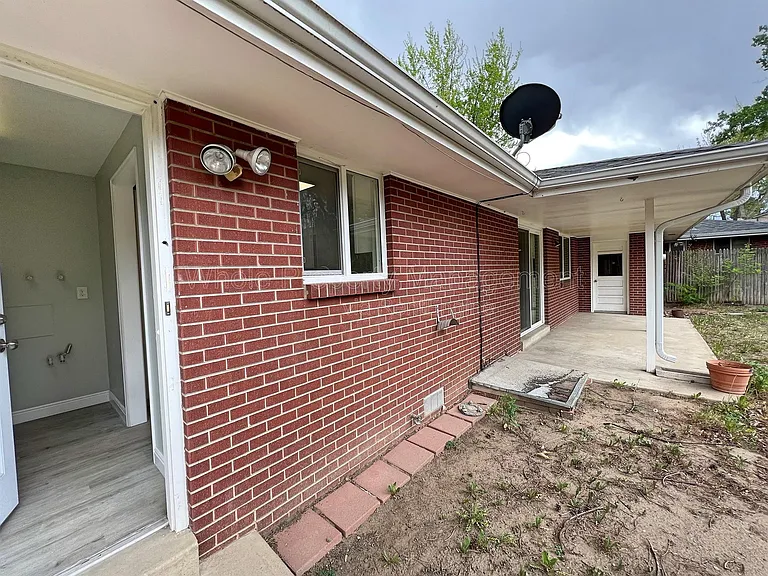 2995 Kendall St — Photo 17