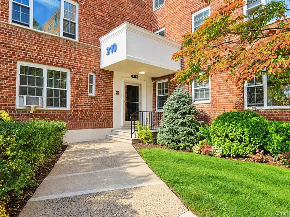 210 Pelham Road #4D, New Rochelle, NY 10805