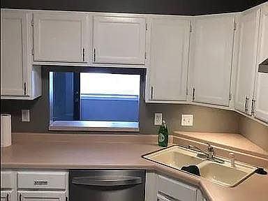 3rd image of 1561 Wheelock Ln APT 202