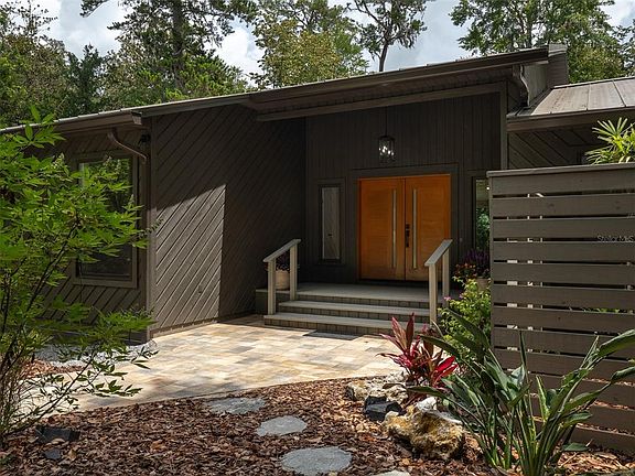 4th image of 3104 NW 21ST AVENUE