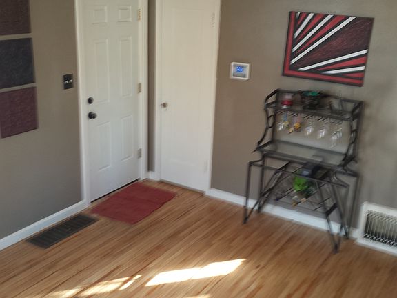 4th image of 204 W 24th Ave
