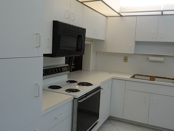 3rd image of 4960 E Sabal Palm Blvd APT 110