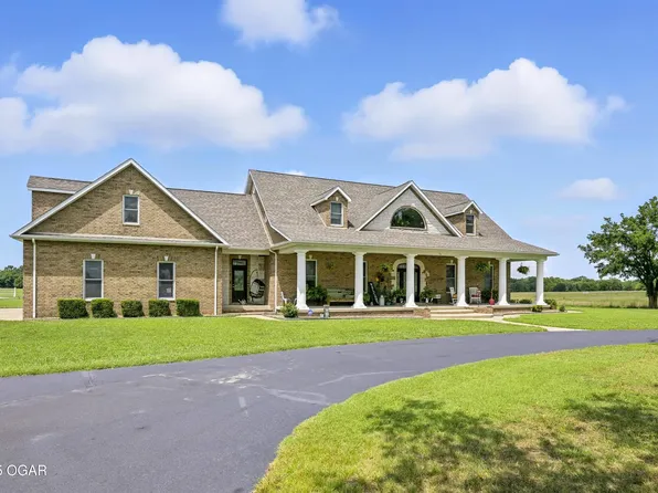 4570 N Black Cat Rd, Joplin, MO 64801