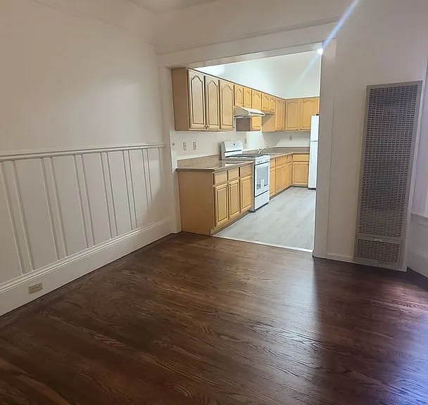 179 Caselli Ave #2 — Photo 11