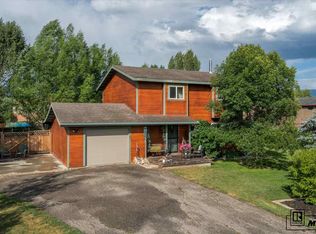 27160 Sunset Ln, Steamboat Springs, CO 80487