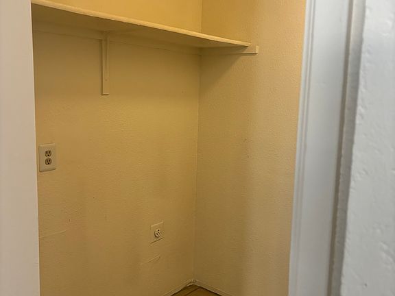 3rd image of 3314 W Shields Ave #201