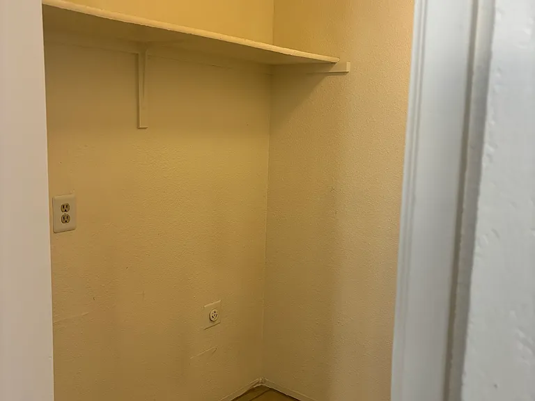 3314 W Shields Ave #201 — Photo 3