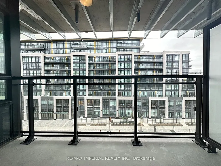 395 Dundas St W #523 — Photo 15