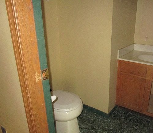 5th image of 2092 Brookbank Dr