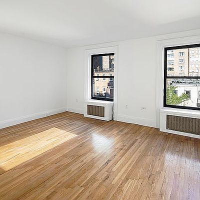 3rd image of 153 E 37th St APT 4B