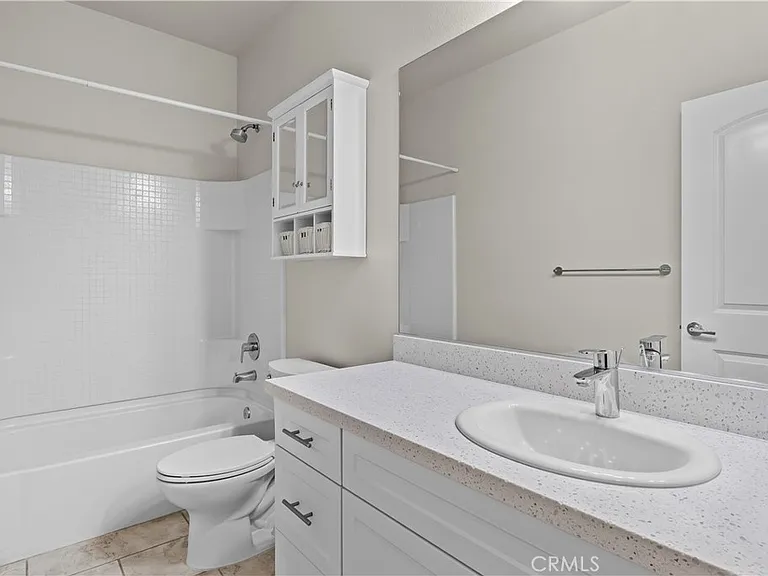 9834 Jersey Ave #11 — Photo 32