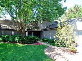 286 Island View Ln #OF61, Lake Barrington, IL 60010