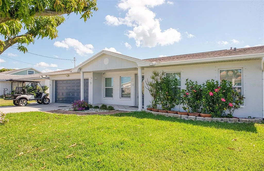 3 bed, 3.0 bath, 2436 sqft, $5,000 — Photo 4
