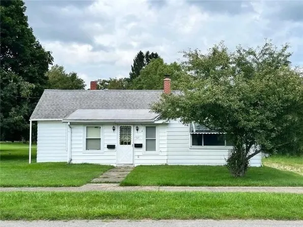 821 E South St, Corry, PA 16407