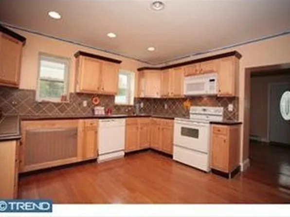 185 Gay St, Spring City, PA 19475