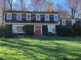 18 Meadow Brook Rd, Randolph, NJ 07869