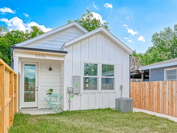 9312 Arledge St #B, Houston, TX 77075