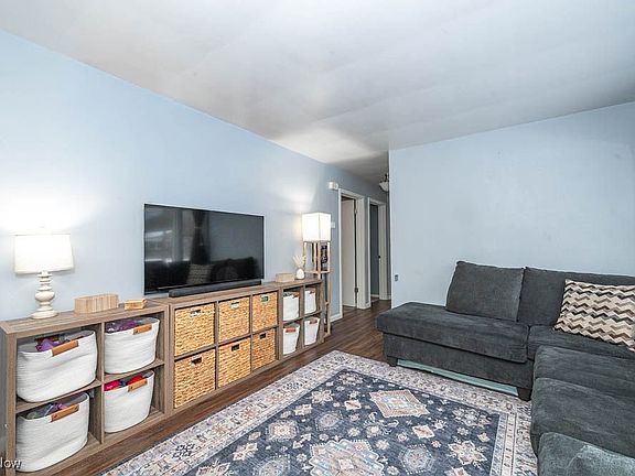 3rd image of 1783 Lynn Mar Ave