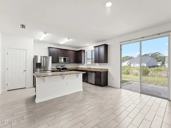 1346 PANTHER LAKE Parkway, Jacksonville, FL 32221
